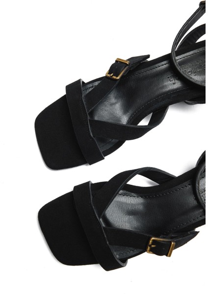 Siyah Süet Bilek Bağ Detaylı Kadın Kalın Topuklu Ayakkabı