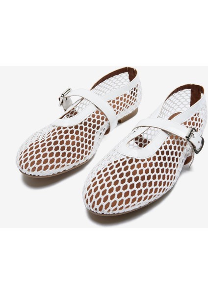 Beyaz Rugan File Detaylı Bantlı Kadın Babet fırsatları