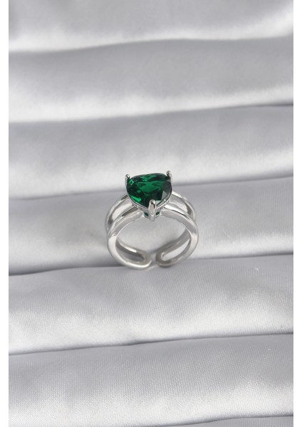 Bfs Pirinç Gümüş Renk Yeşil Zirkon Taşlı Tek Taş Model Kadın Yüzük