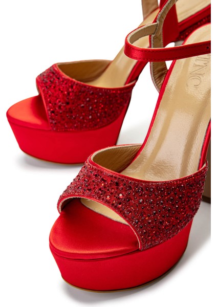 Kadın Suni Deri Kırmızı Topuklu Ayakkabı 1065 223-302 Bn Ayk SK24-25 Kırmızı Saten fırsatları