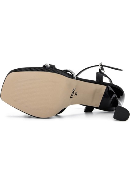 Kadın Suni Deri Siyah Topuklu Ayakkabı 1065 501 Bn Ayk Y25 Sıyah modelleri