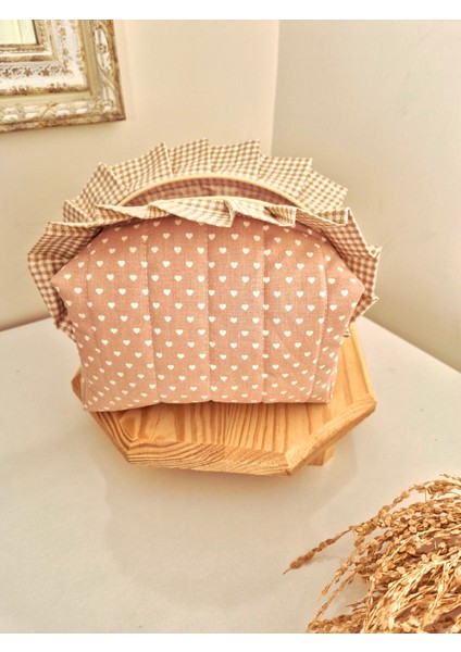 Bej Kalpli Makyaj Çantası – Fırfırlı , %100 Pamuklu, Kapitoneli, Çok Amaçlı Organizer, 20X10X10 cm