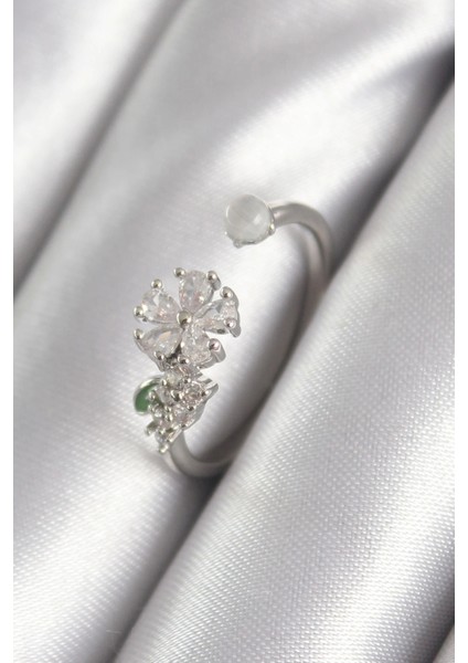 Bfs Pirinç Gümüş Renk Zirkon Taşlı Çiçek Model Kadın Yüzük