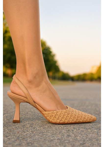 Kadın Çok Renkli Örgü Detaylı Sivri Burunlu Topuklu Ayakkabı fiyatları