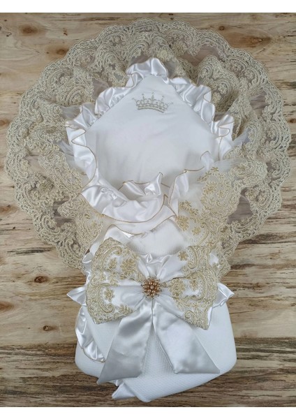 Zarif Dantel Detaylı Bebek Battaniyesi Severler Için Özel Tasarım fırsatları