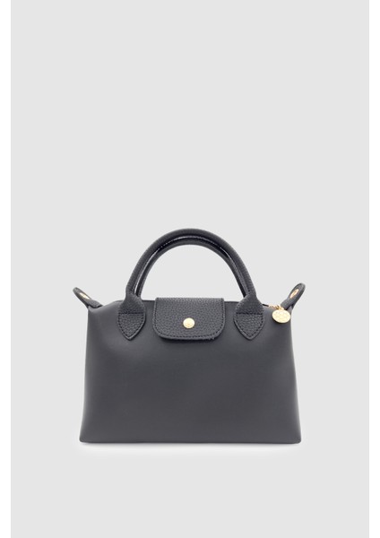 Neylo Fermuar ve Mıknatıs Kapamalı Deri Çapraz Askılı El Çantası Siyah