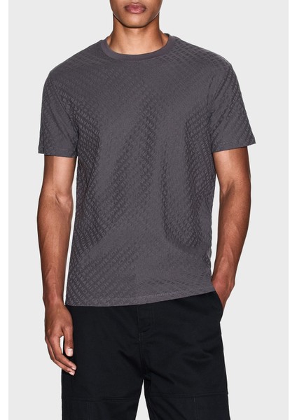 Jakarlı Tamamı Logolu Pamuklu Regular Fit Bisiklet Yaka T Shirt Erkek T Shirt XM001431 AF10337 F8039