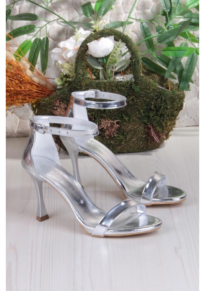 1100 Arena Rugan Şık Zarif Tek Bant Inçe Topuklu Kadın Ayakkabı indirimleri