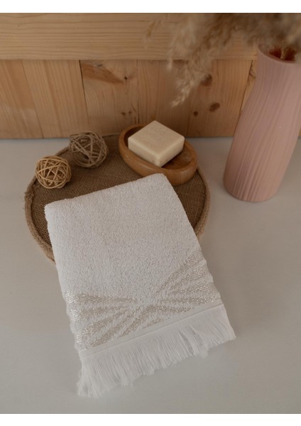 Pamuklu 3'lü 50X80 cm Renkli Bohem Detaylı Havlu Seti Baveno fırsatları