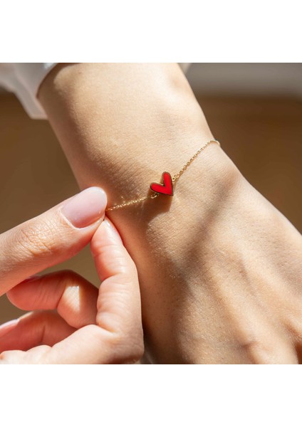 Kırmızı Mineli V Dizayn Kalp Bileklik