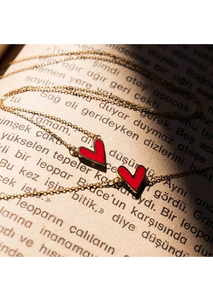 Kırmızı Mineli V Dizayn Kalp Bileklik fiyatları