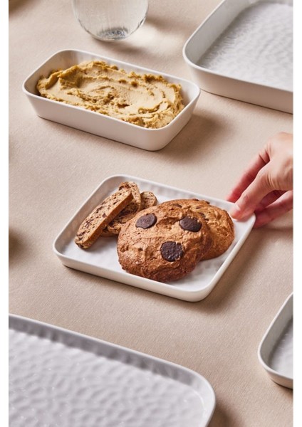 x Refika Bembeyaz Tatlı Tabağı 17 cm fiyatları