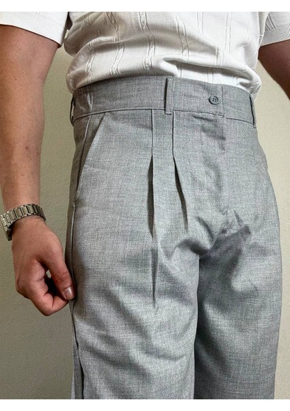 Erkek Gri Pileli Kumaş Pantolon Modern Düğmeli Şık ve Günlük Kullanıma Uygun Şık indirimleri