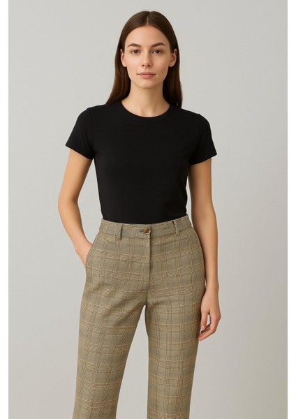 Kadın Kahverengi Çizgili Pantolon – Yüksek Bel, Havuç Paça, Rahat Kesim Günlük ve Ofis Şıklığ modelleri