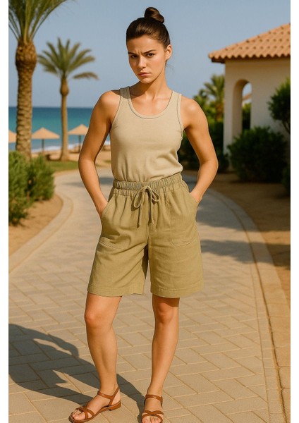 Kadın Yüksek Bel Cepli Bağcıklı Çift Cep Kapaklı Rahat Turuncu Şort - Yazlık Günlük Oversize Şort