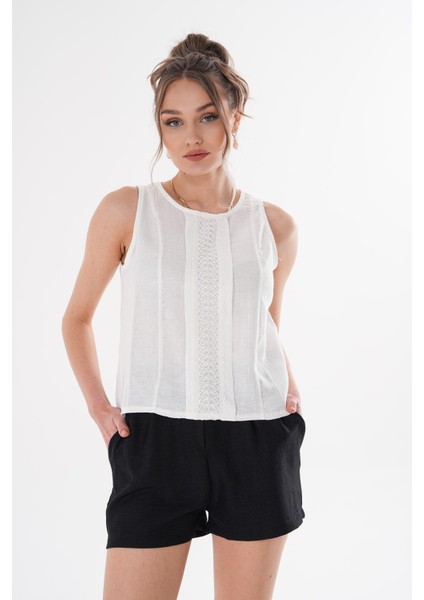 Önü Dantel Detaylı Kolsuz Müslin Bluz modelleri