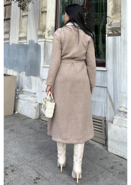 Bej Çift Taraflı Kruvaze Yaka, Kuşaklı, Yumoş Dokulu, Duble Kaşe Uzun Ceket fırsatları