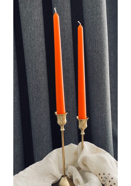2’li Uzun Turuncu Şamdan Mumu – Dekoratif Ince Konik Mum Seti (Yakılabilir, Masa Üstü Mum)