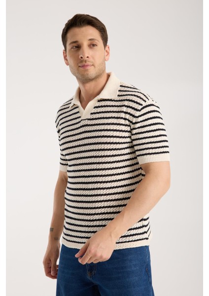 Erkek Polo Yaka Krem Siyah Çizgili Kısa Kollu Triko Tişört modelleri