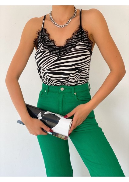 Kadın Ekru Siyah Zebra Desenli Dantelli Atlet BLZ1004 modelleri