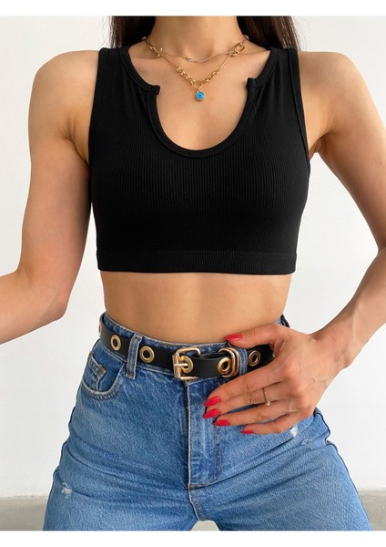 Kadın Siyah V Yaka Kalın Askılı Yaka Detaylı Altı Lastikli Kaşkorse Crop Bluz BLZ8832 fırsatları