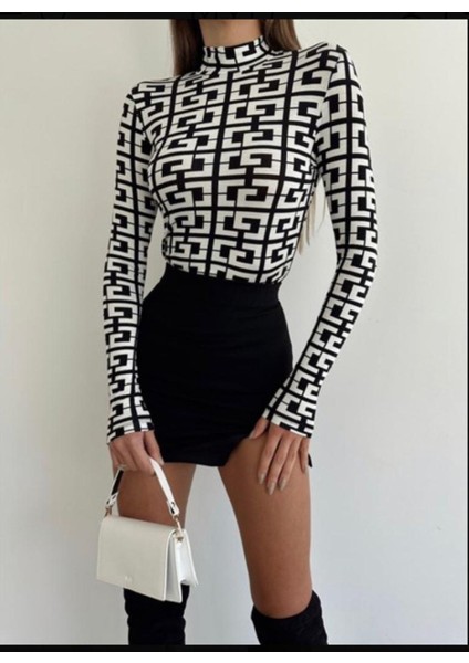 Kadın Ince Uzun Kollu Desenli Yarım Balıkçı Yaka Bluz BLZ2280