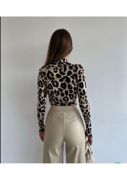 Kadın Ince Uzun Kollu Desenli Yarım Balıkçı Yaka Bluz BLZ2280 modelleri
