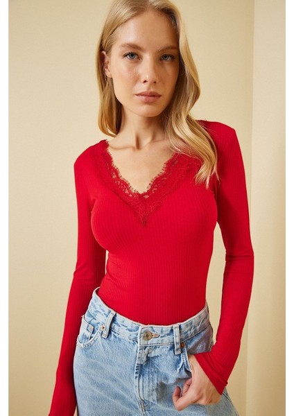 Kadın Kırmızı Uzun Kollu Dantel Detaylı Ön Arka V Yaka Kaşkorse Bluz BLZ2022 modelleri