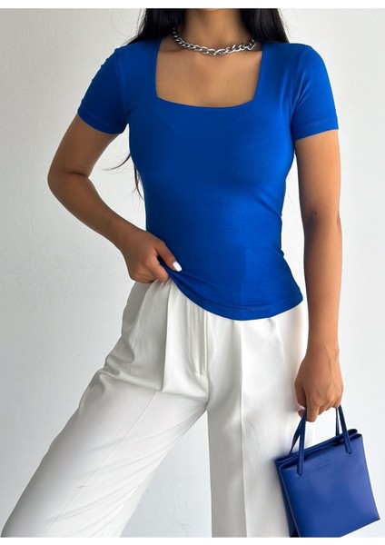 Kadın Kısa Kollu Kare Yaka Viskon Bluz BLZ11870 modelleri