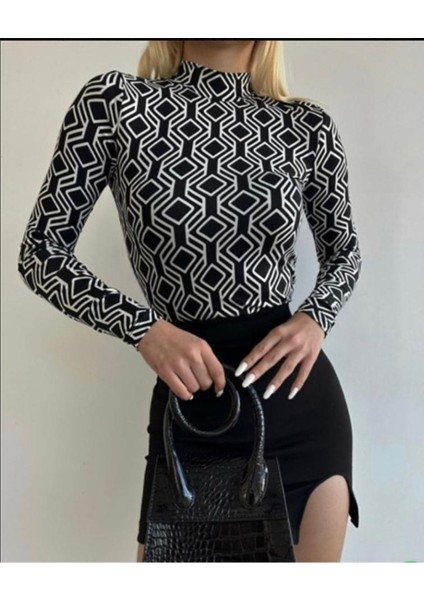 Kadın Ince Uzun Kollu Desenli Yarım Balıkçı Yaka Bluz BLZ2280