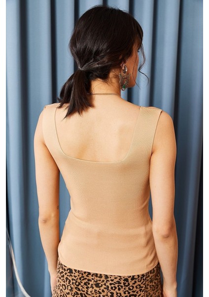 Kadın Bej Renk Askılı Triko Crop Bluz TYC00443140580 fiyatları