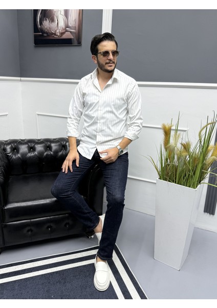 Lacivert Ince Çizgili %100 Pamuk Saten Non-Iron Modern Fit Gömlek