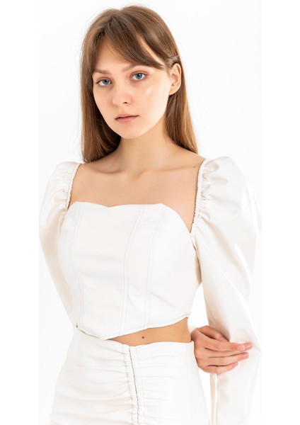 Deri Kumaş Straplez Kalp Yaka Fermuar Detaylı Kadın Crop-Ekru
