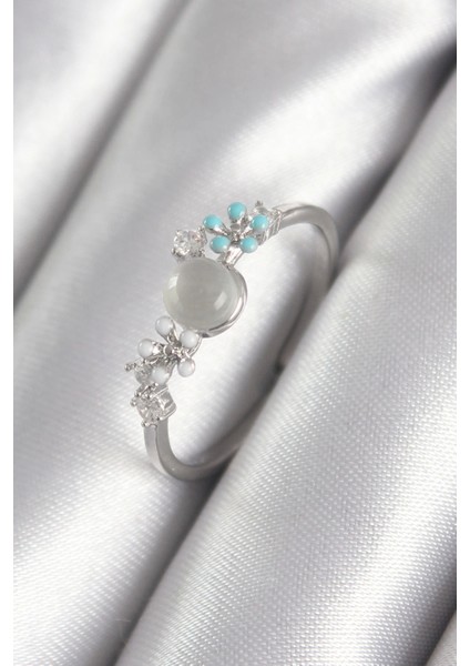 Bfs Pirinç Gümüş Renk Zirkon Taş Detaylı Beyaz Sedefli Çiçek Model Kadın Yüzük