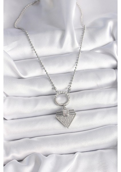 Bfs 316L Çelik Gümüş Renk Topçuk Zincir Zirkon Taşlı Üçgen Model Kadın Kolye fiyatları