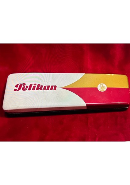 Pelikan 20 Silvexa 14 Ayar Altın Uçlu Kutusunda Dolmakalem - Sorunsuz Çalışır Durumda fırsatları