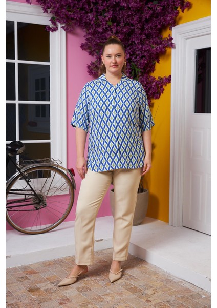 Kısa Kol Büyük Beden Desenli Gömlek Mavi fırsatları