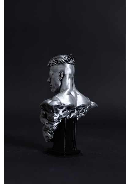 Invincible - Figür / Büst fırsatları