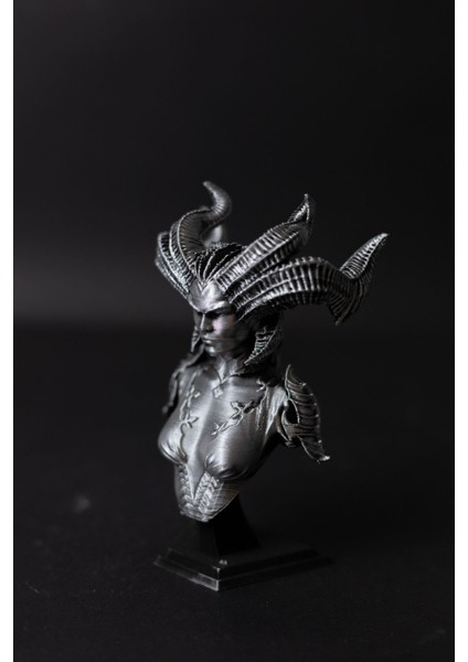 Lilit - Lilith - Figür / Büst indirimleri