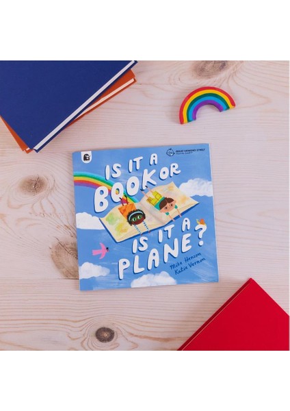 Is It A Book Or Is It A Plane modelleri