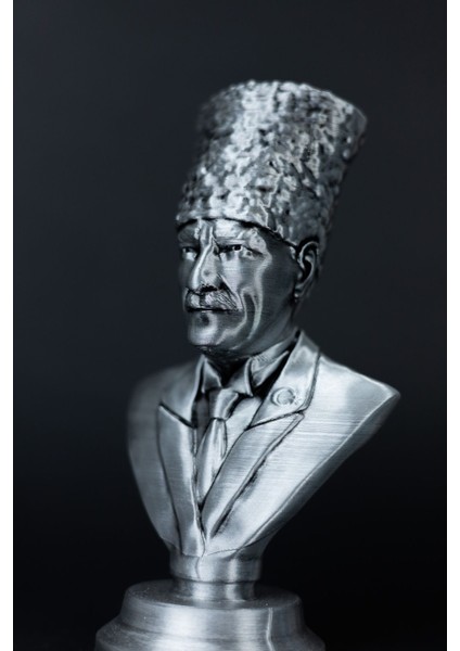 Mustafa Kemal Atatürk - Figür / Büst indirimleri