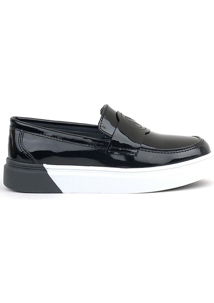 Siyah Rugan Klasik Çocuk Ayakkabı Erkekler İçin Suni Deri Tabanlı Günlük Kullanım modelleri