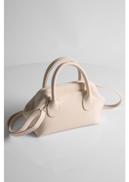 Kadın Krem Uzun Askılı El ve Omuz Çantası modelleri