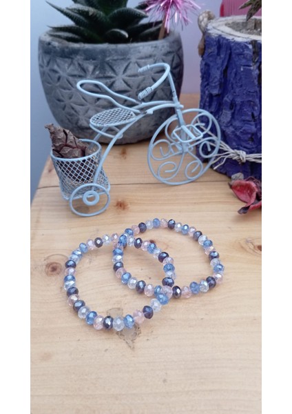 Is Berceste Kadın Frenkli Boncuklu Renkli Esneyen Bileklik fiyatları