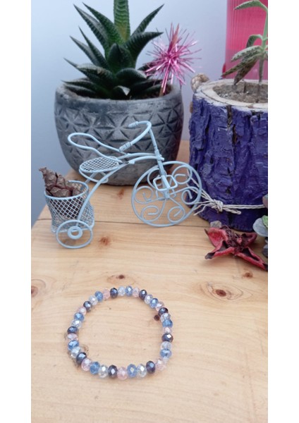 Is Berceste Kadın Frenkli Boncuklu Renkli Esneyen Bileklik modelleri