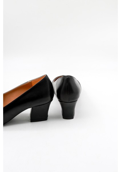 Taş Detaylı Anne Ayakkabı Günlük Ayakkabı PM280 Siyah Cilt fiyatları