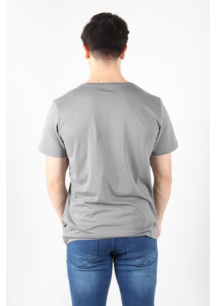 2021 V Yaka Basic Süprem Regular Fit T-Shirt fırsatları