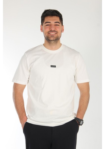 2702 Baskı 2 - Worldwıde 1 Baskılı 18*1 Süprem O Yaka T-Shirt modelleri
