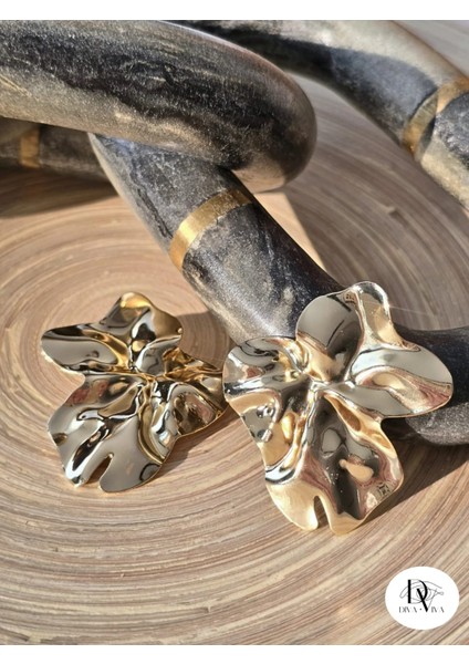 - Flora Wave Kadın Plaka Küpe fiyatları