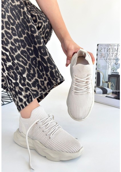 Ortopedik Topuk Dikenine Karşı Özel Üretim Bağcıklı Spor Ayakkabı Triko Bej Topuk Boyu 3 cm fiyatları